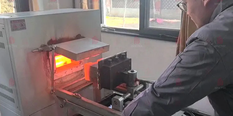 Cegły ogniotrwałe o wysokiej odporności na temperaturę&Wysoka jakość i trwałość&Niższe koszty energii 2